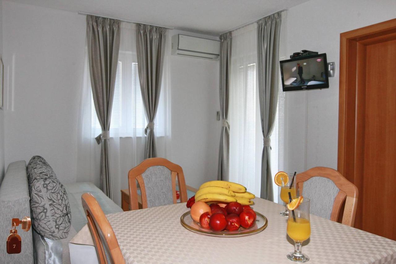 Andjelina * Budva